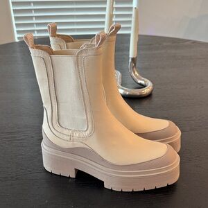 Sam Edelman Lulia Lug Sole Chelsea Boots - Ivory Leather - NWT